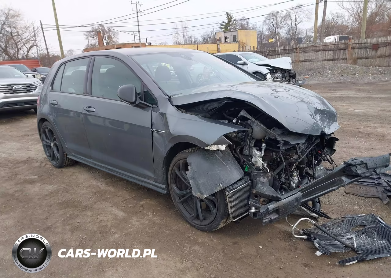 2019 Volkswagen Golf R