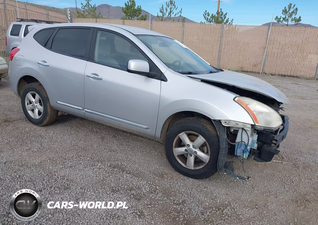 2013 Nissan Rogue S – zdjęcie 1 z 12
