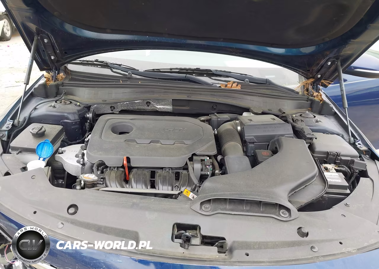 2018 Kia Optima S VIN:5XXGT4L37JG247373 - 10