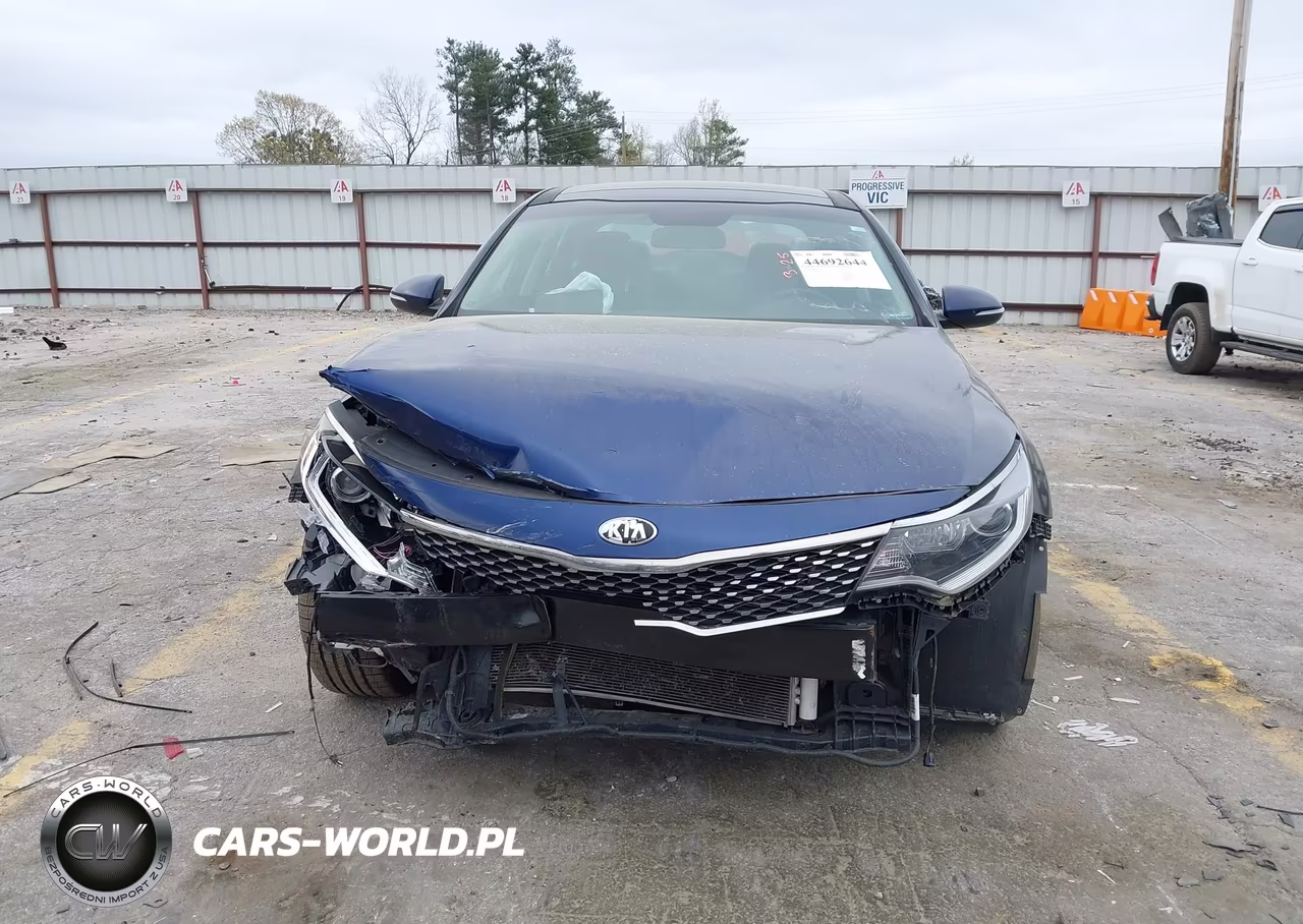 2018 Kia Optima S VIN:5XXGT4L37JG247373 - 12