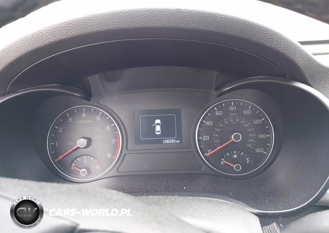 2018 Kia Optima S VIN:5XXGT4L37JG247373 - 7