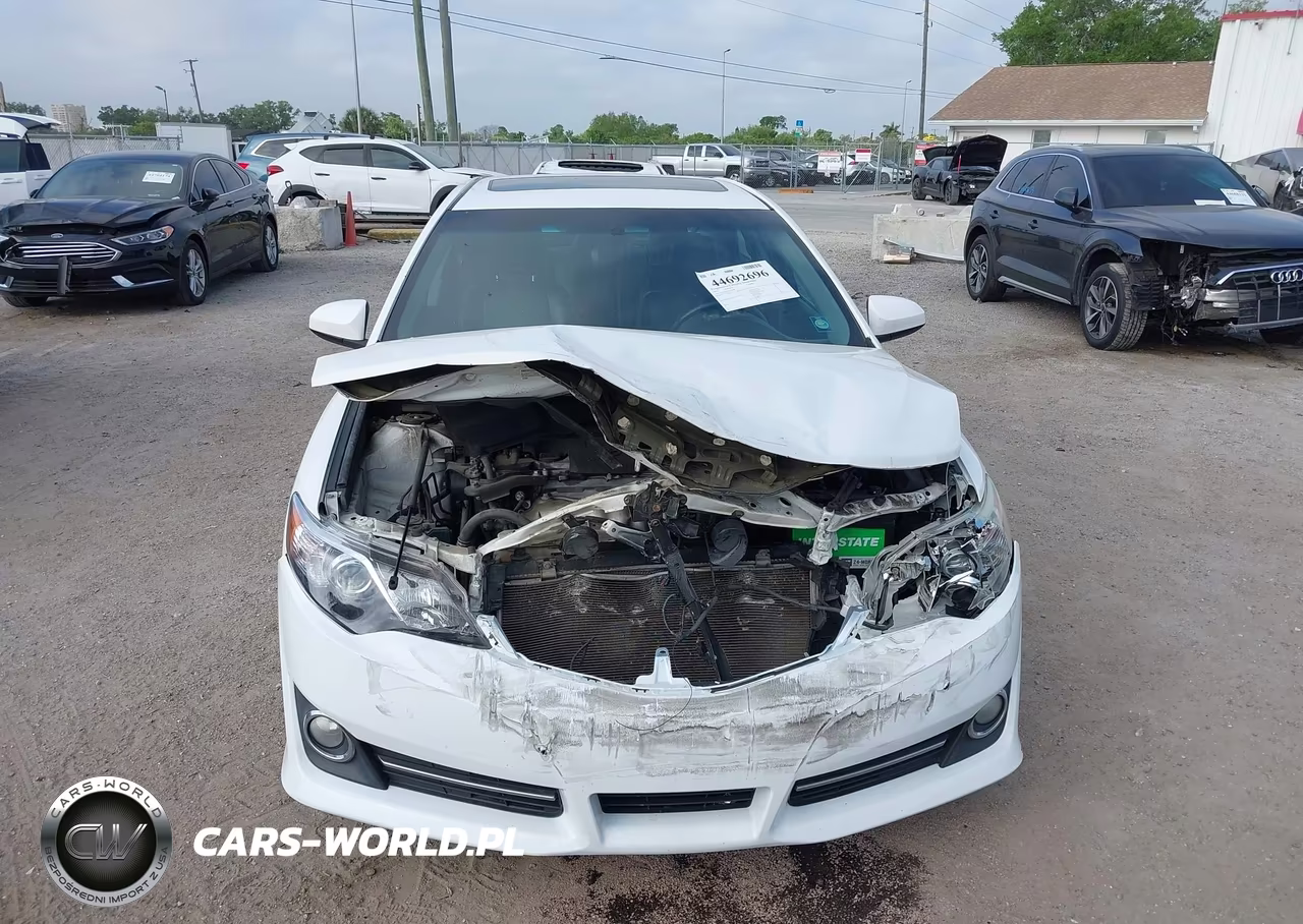 2014 Toyota Camry Se VIN:4T1BF1FK4EU833060 - 13