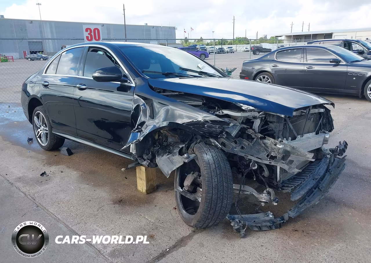 2017 Mercedes-Benz E 300