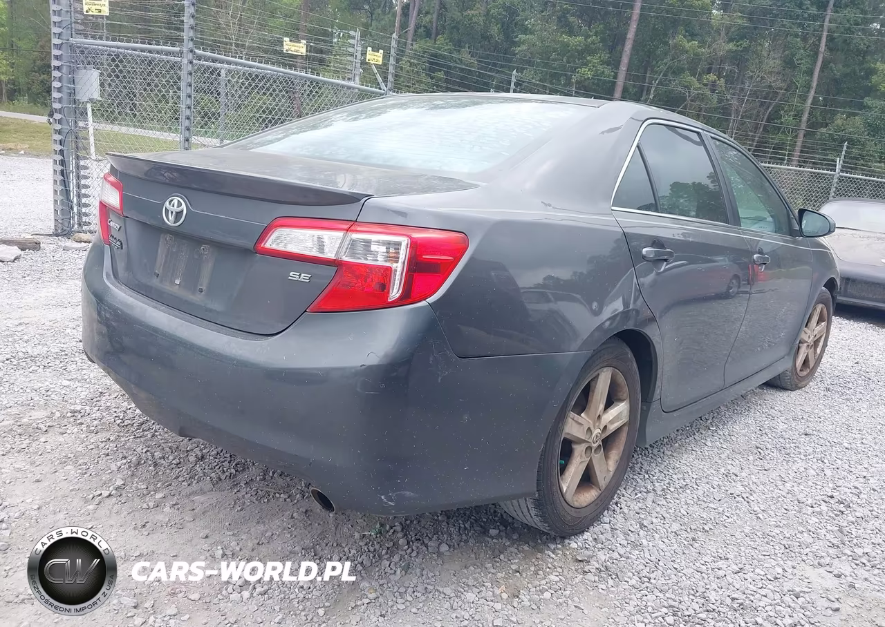 2013 Toyota Camry Se VIN:4T1BF1FK6DU218296 - 4