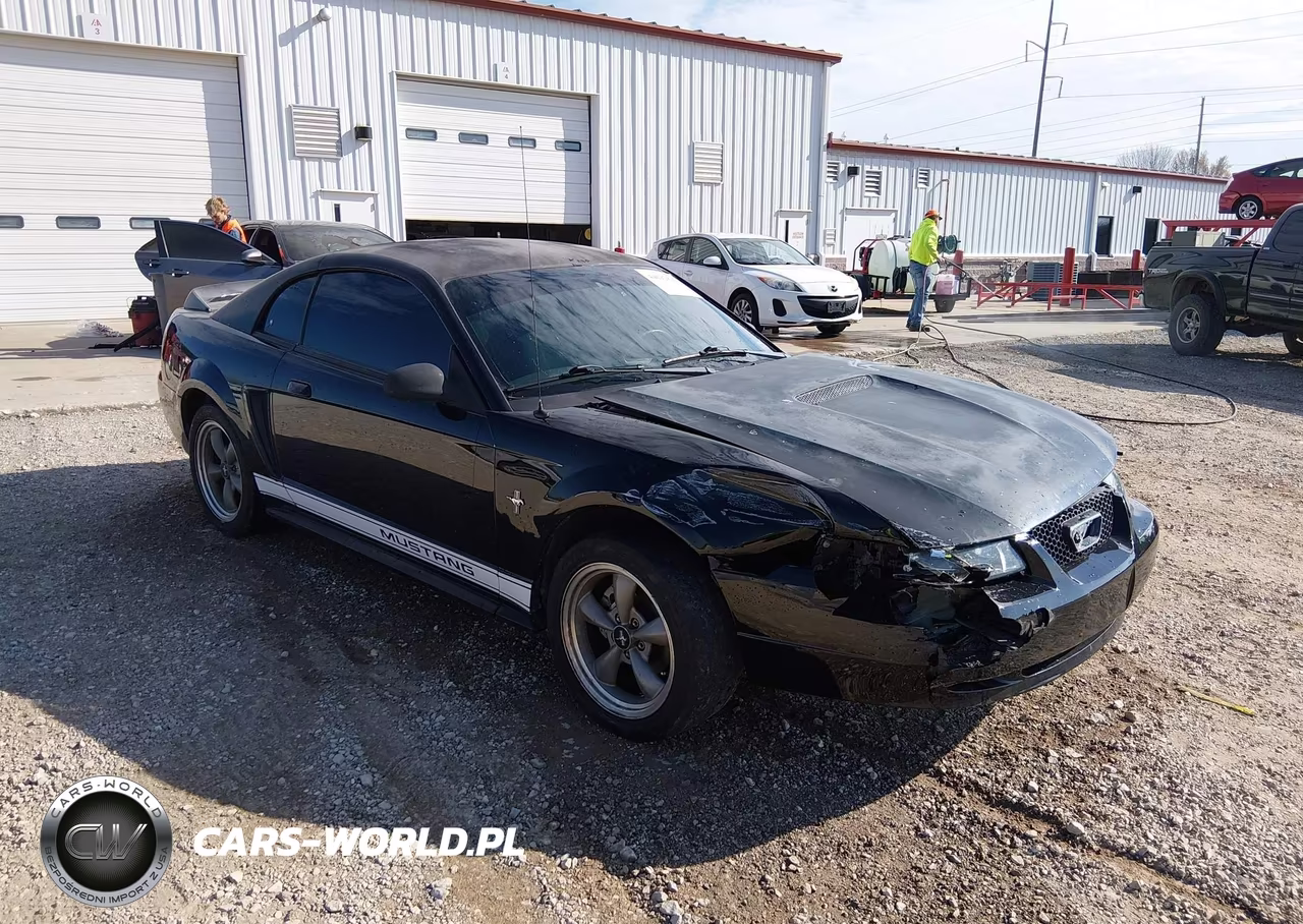 2000 Ford Mustang