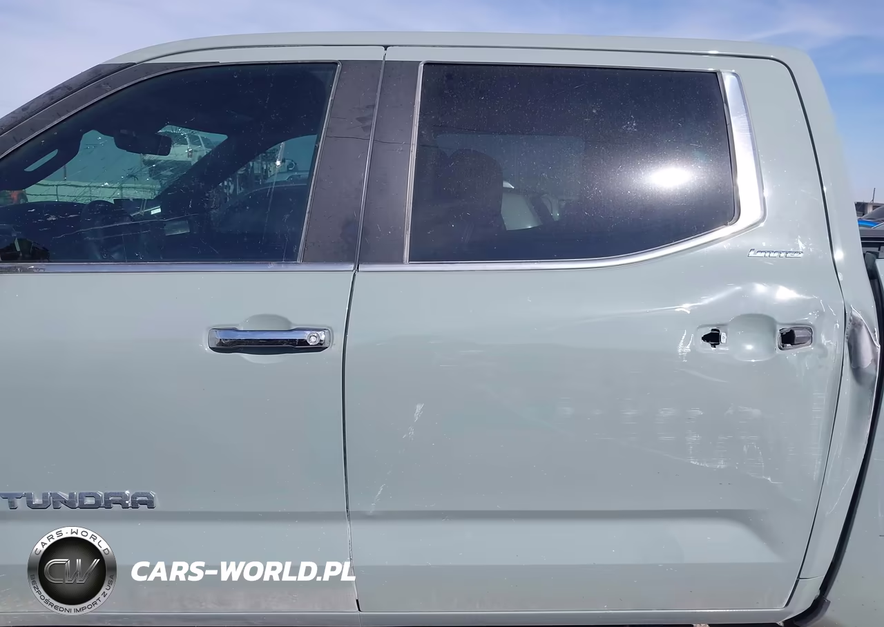 2025 Toyota Tundra Limited VIN:5TFJA5DB6SX299451 - 15