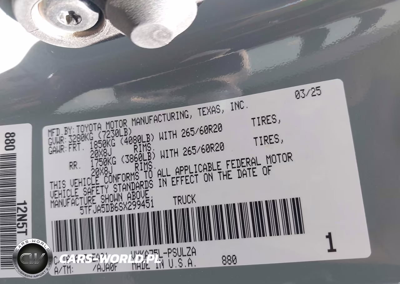 2025 Toyota Tundra Limited VIN:5TFJA5DB6SX299451 - 9