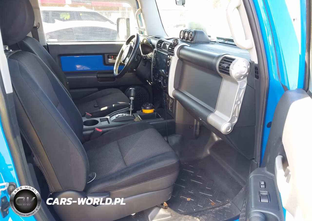 2007 Toyota Fj Cruiser VIN:JTEZU11F570001137 - 5