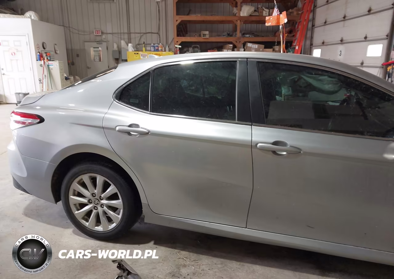 2020 Toyota Camry Le VIN:4T1L11AK0LU946897 - 13