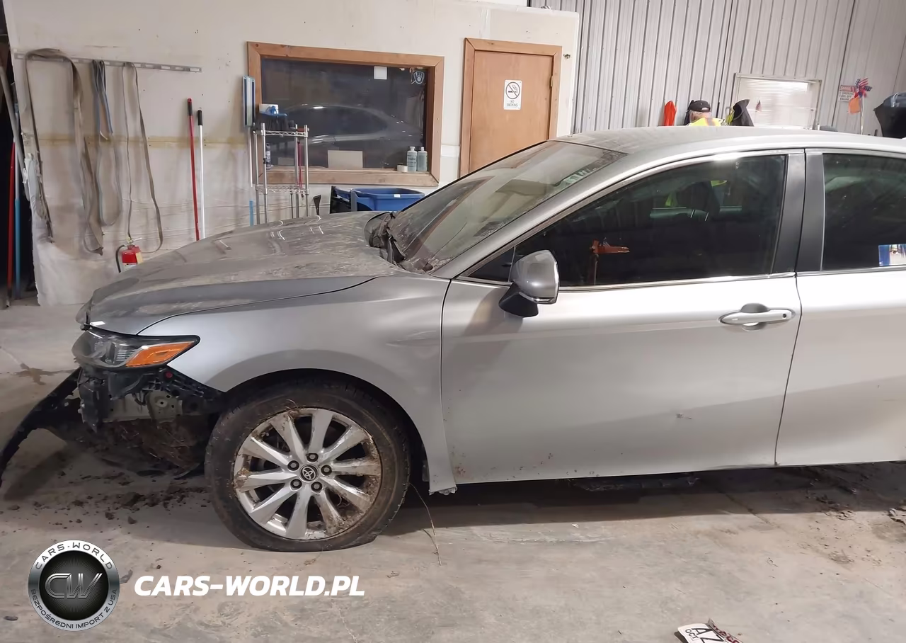 2020 Toyota Camry Le VIN:4T1L11AK0LU946897 - 14