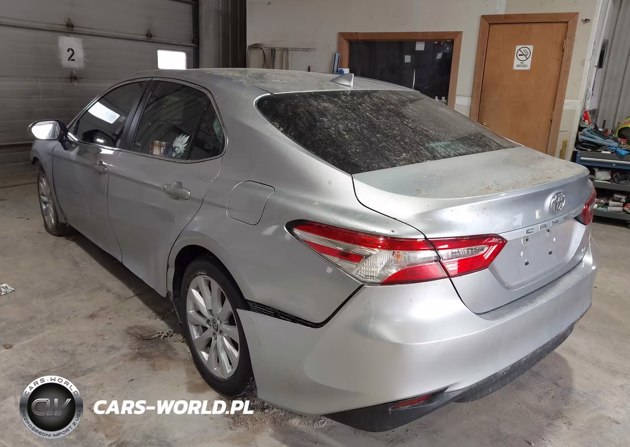2020 Toyota Camry Le VIN:4T1L11AK0LU946897 - 3