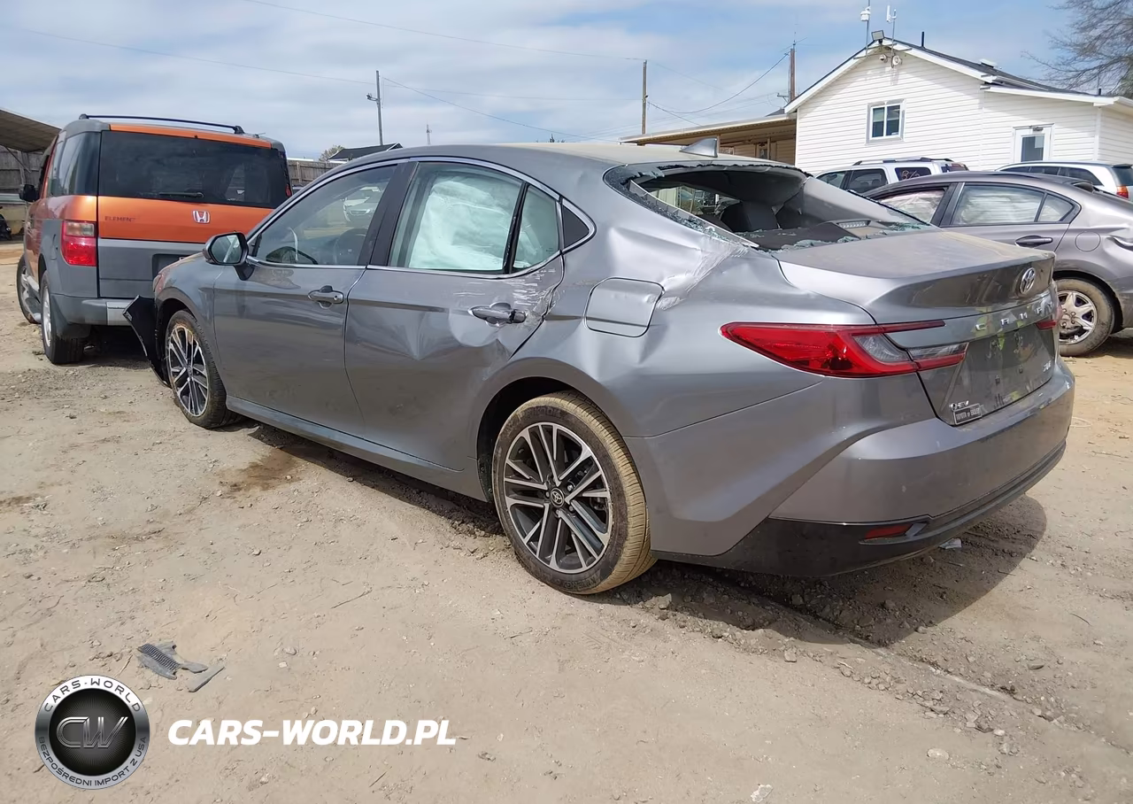 2025 Toyota Camry Xle VIN:4T1DAACK3SU570308 - 3