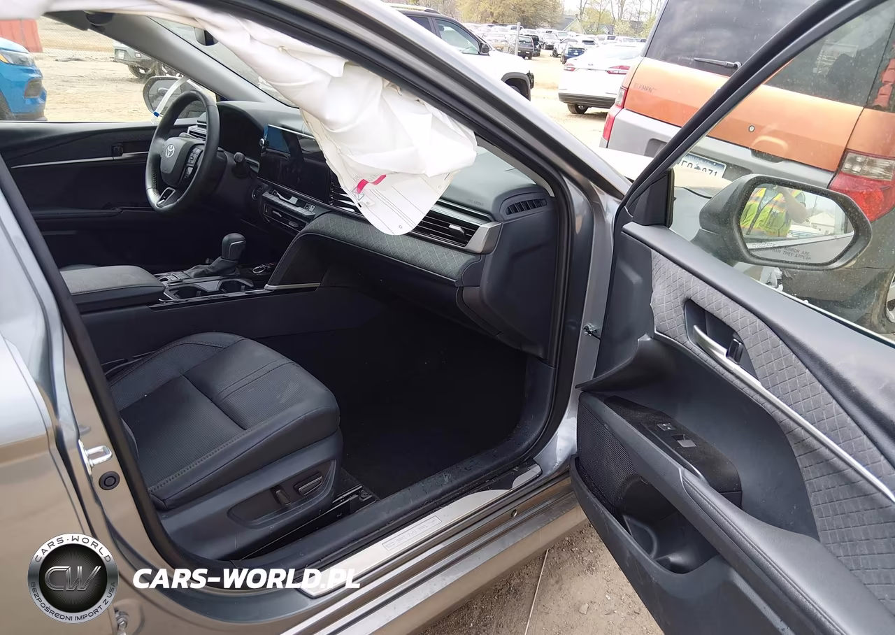 2025 Toyota Camry Xle VIN:4T1DAACK3SU570308 - 5