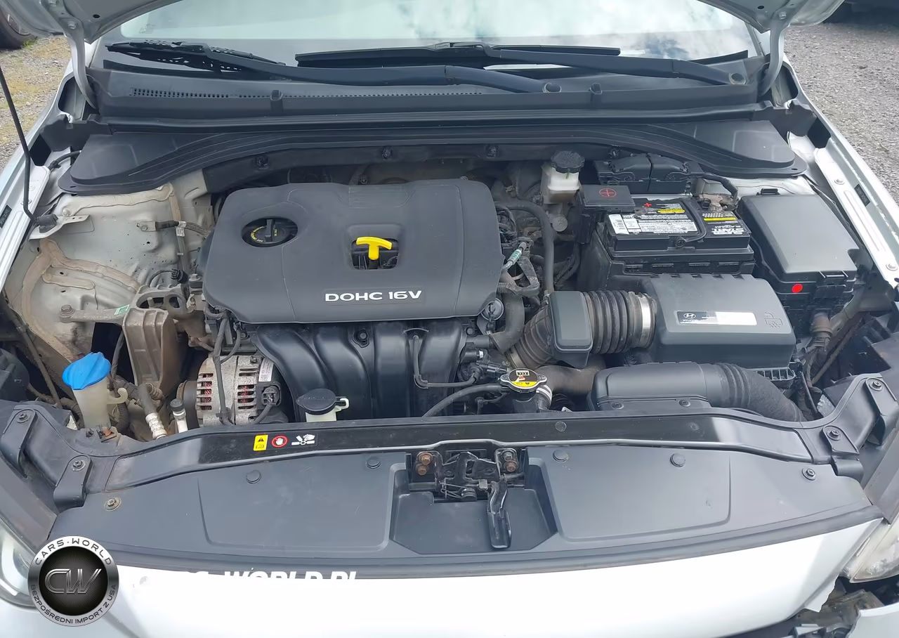 2018 Hyundai Elantra Value Edition VIN:5NPD84LF7JH354765 - 10