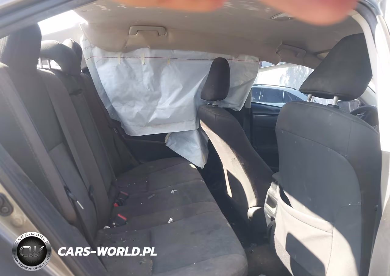 2018 Toyota Corolla Le VIN:2T1BURHE5JC987820 - 8