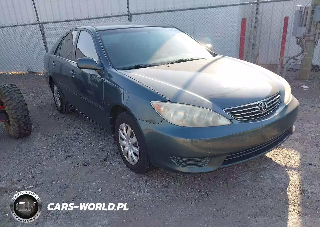 2005 Toyota Camry Le