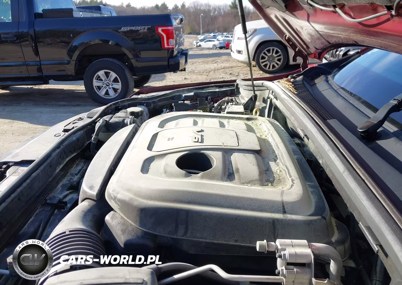 2019 Jeep Grand Cherokee Altitude 4X4 VIN:1C4RJFAG1KC739754 - 10