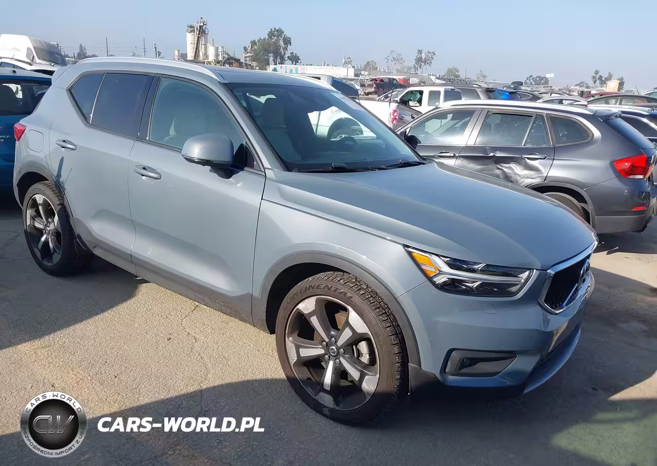 2020 Volvo Xc40 T4 Momentum