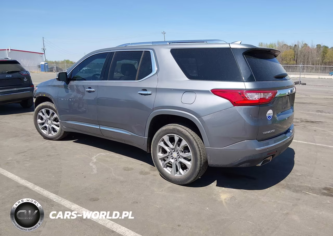 2019 Chevrolet Traverse Premier VIN:1GNERKKW9KJ135524 - 3