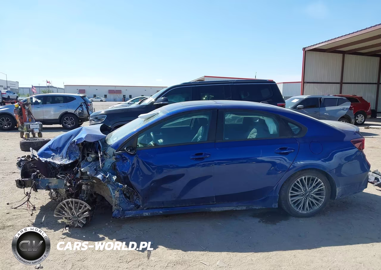 2024 Kia Forte Gt-Line VIN:3KPF54AD0RE793289 - 14