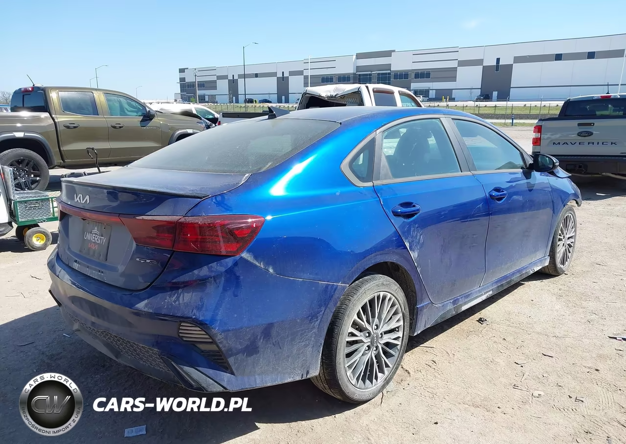 2024 Kia Forte Gt-Line VIN:3KPF54AD0RE793289 - 4