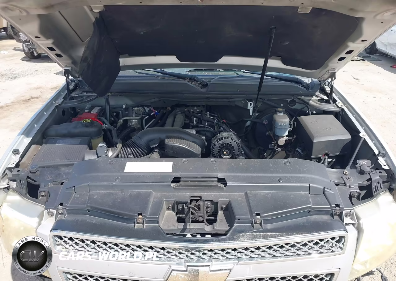 2011 Chevrolet Tahoe Lt VIN:1GNSCBE05BR120807 - 10