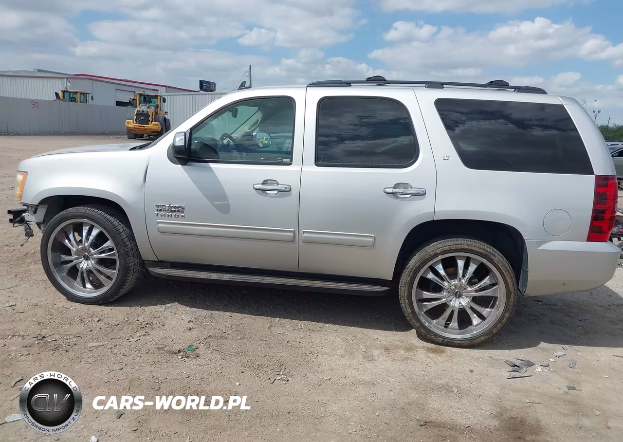 2011 Chevrolet Tahoe Lt VIN:1GNSCBE05BR120807 - 15