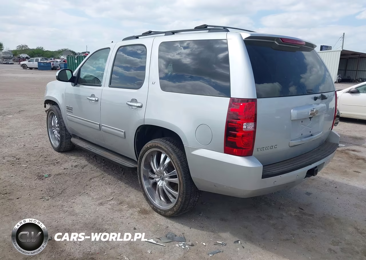 2011 Chevrolet Tahoe Lt VIN:1GNSCBE05BR120807 - 3