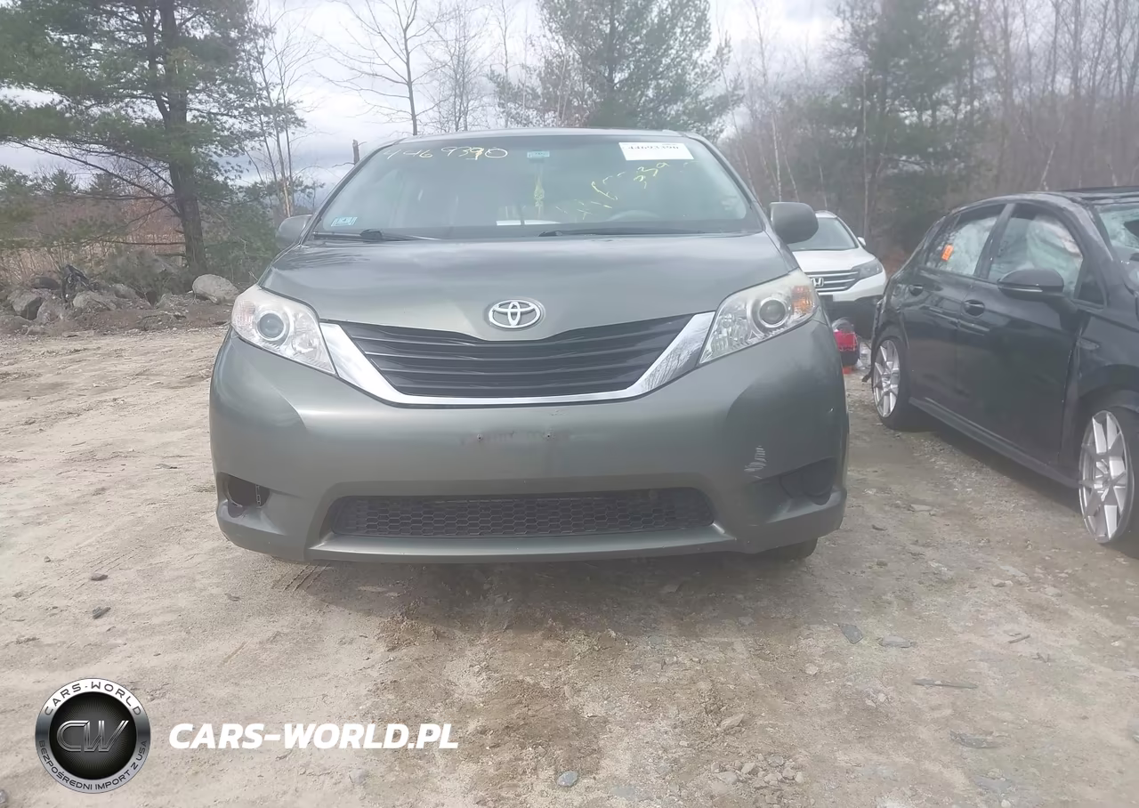 2012 Toyota Sienna Le V6 8 Passenger VIN:5TDKK3DCXCS212687 - 13