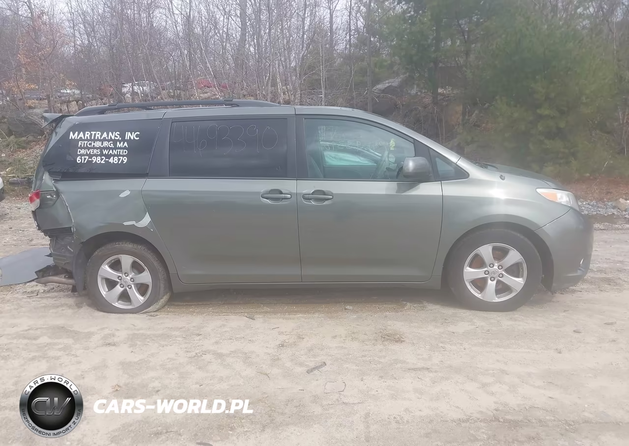 2012 Toyota Sienna Le V6 8 Passenger VIN:5TDKK3DCXCS212687 - 14