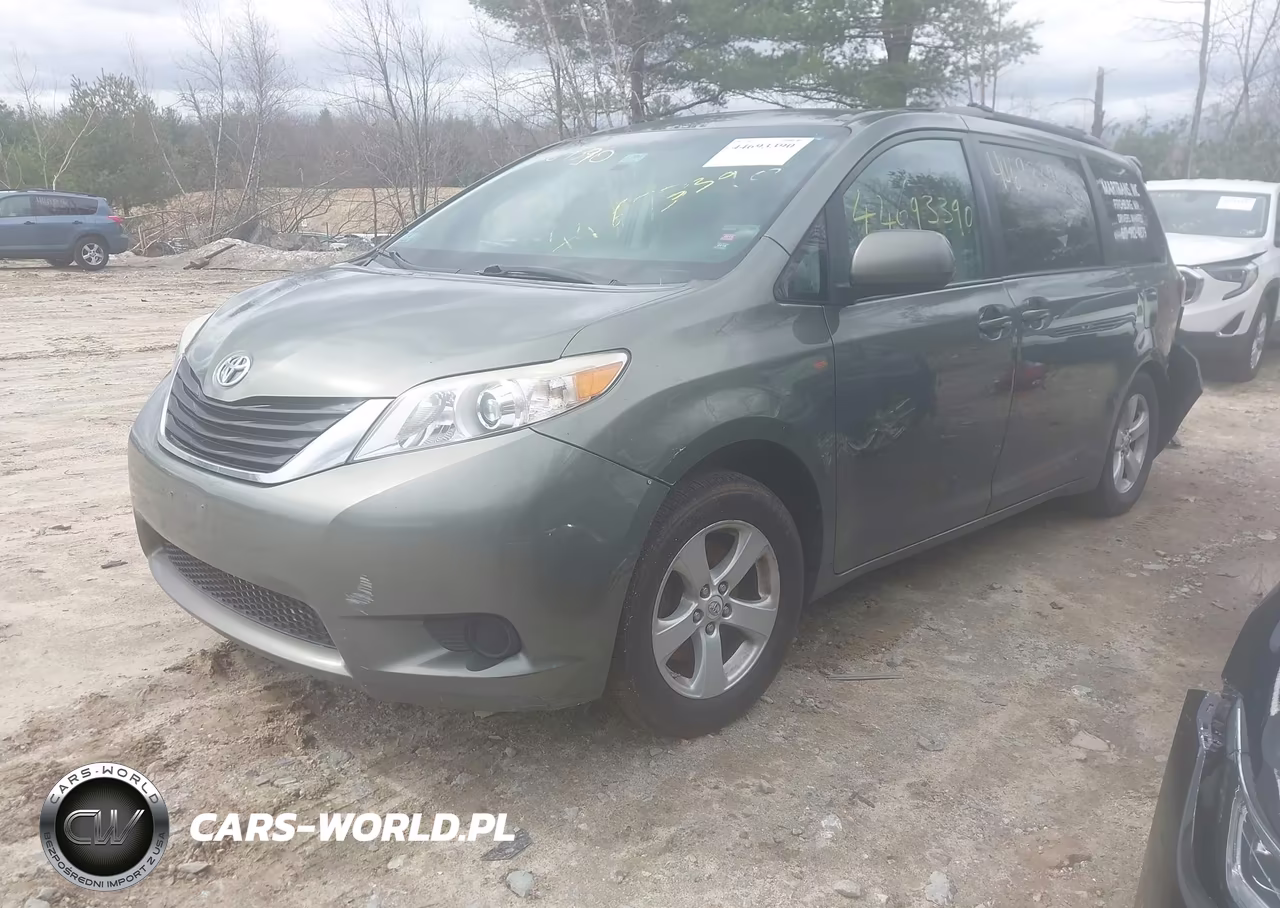 2012 Toyota Sienna Le V6 8 Passenger VIN:5TDKK3DCXCS212687 - 2