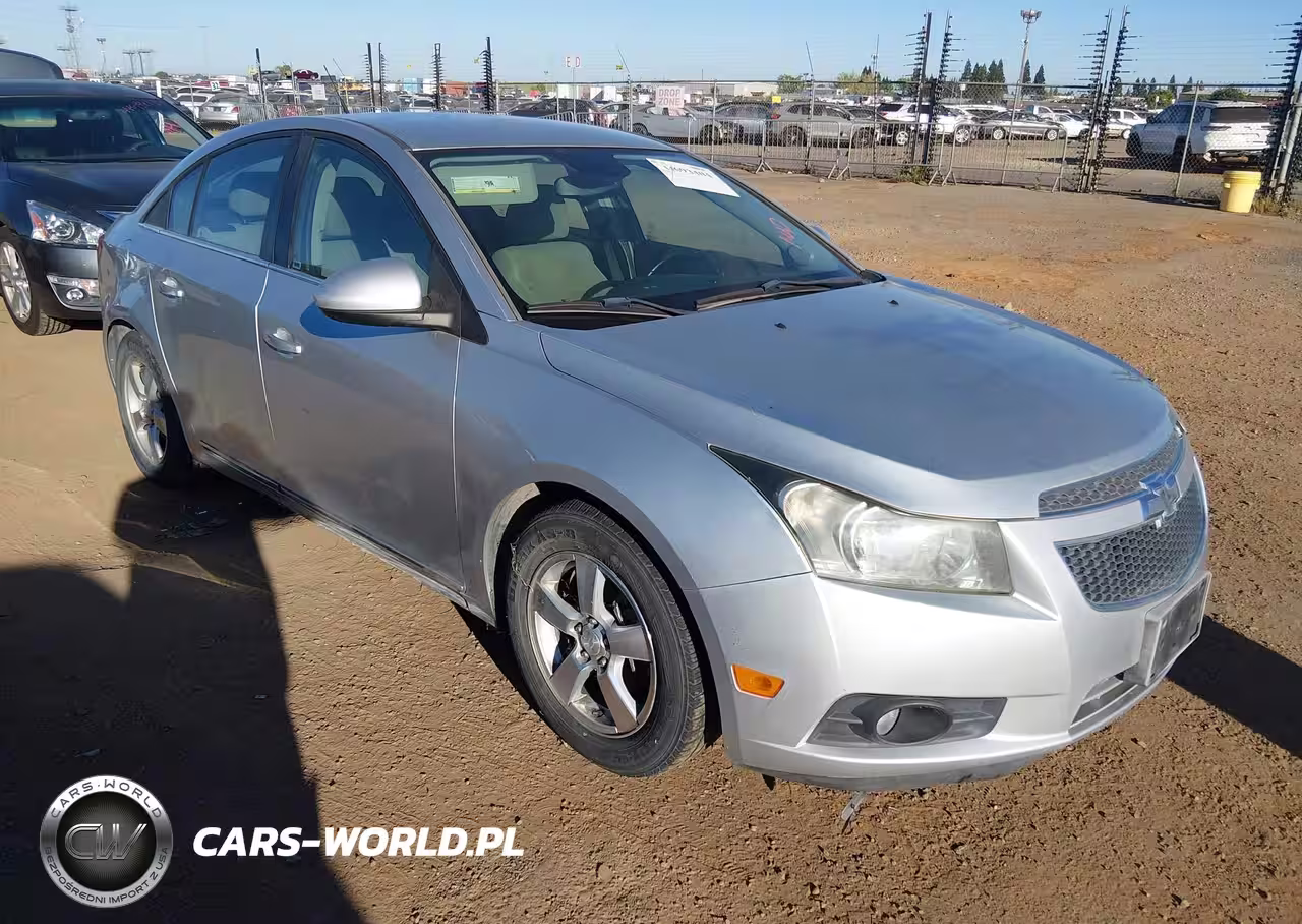 2013 Chevrolet Cruze 1Lt Manual