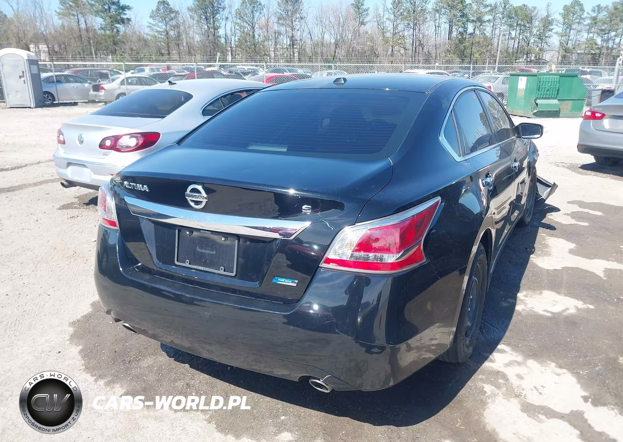 2014 Nissan Altima 2.5 S VIN:1N4AL3AP4EC161942 - 4