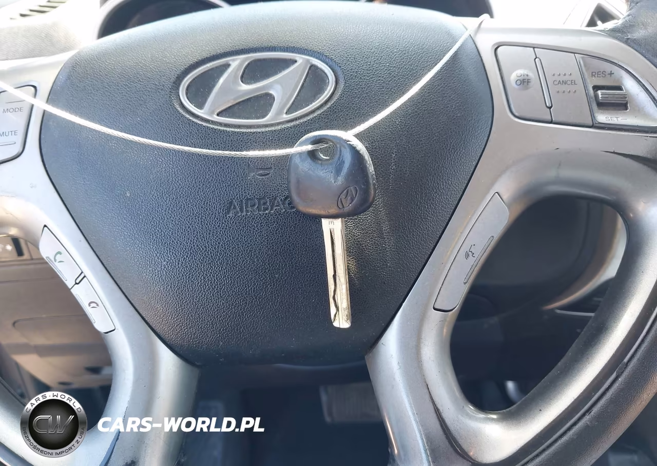 2012 Hyundai Tucson Limited VIN:KM8JU3AC5CU468320 - 11
