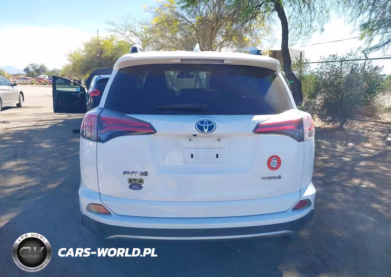 2018 Toyota Rav4 Hybrid Le VIN:JTMRJREV2JD200224 - 17