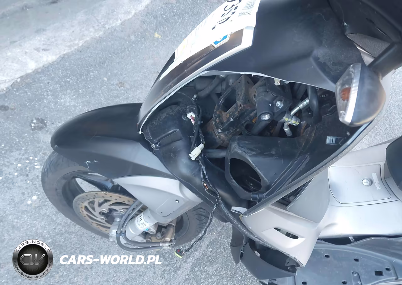 2015 Piaggio Bv 350 VIN:ZAPM690T8F5002684 - 14