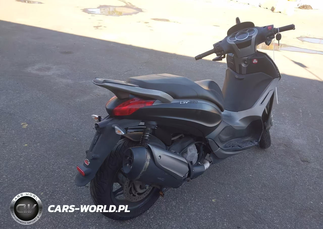 2015 Piaggio Bv 350 VIN:ZAPM690T8F5002684 - 4