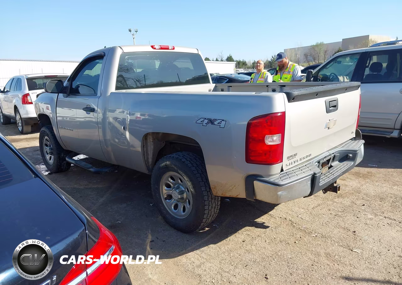 2008 Chevrolet Silverado 1500 Work Truck VIN:1GCEK14C08Z144634 - 3