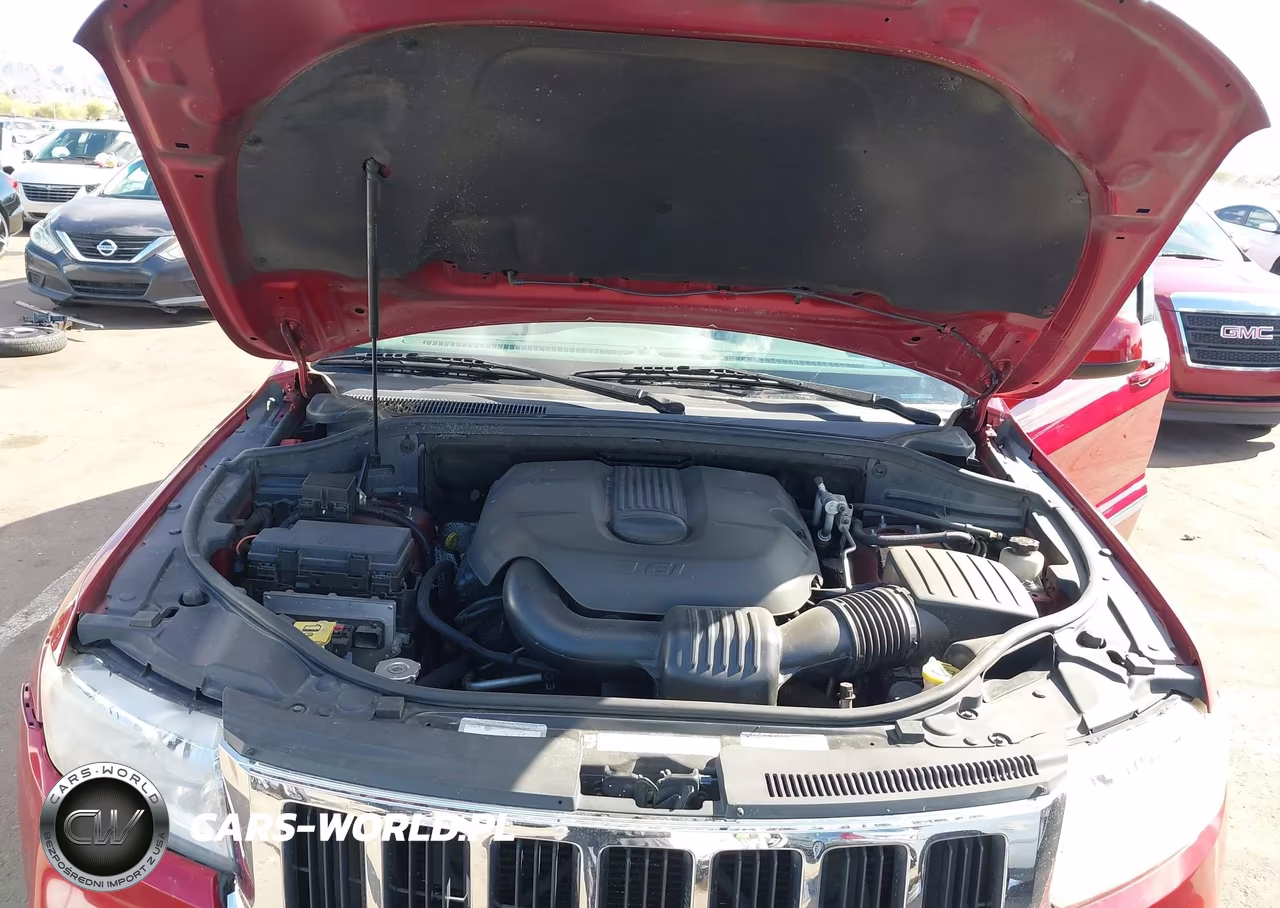 2011 Jeep Grand Cherokee Laredo VIN:1J4RS4GG9BC513612 - 10