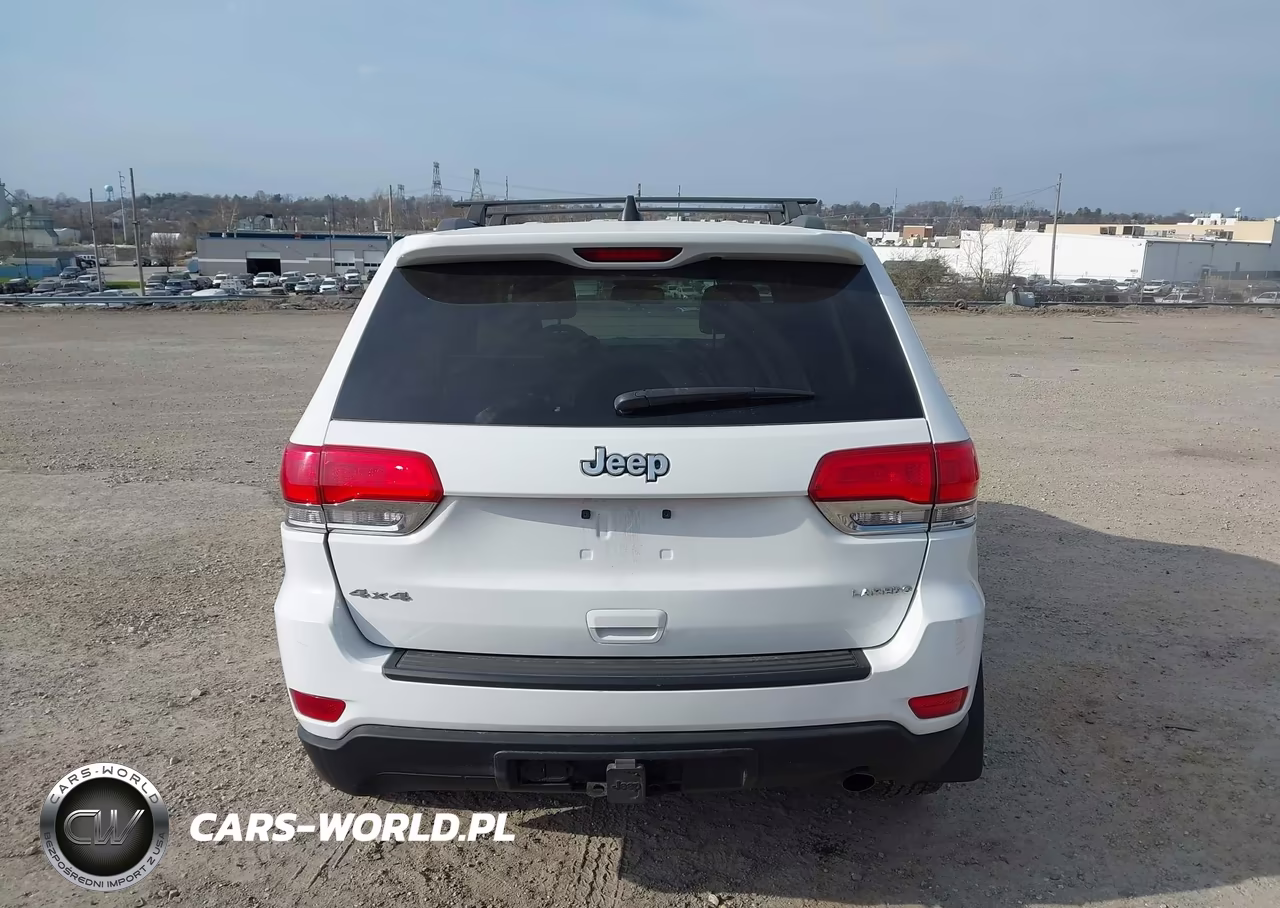 2014 Jeep Grand Cherokee Laredo VIN:1C4RJFAGXEC103936 - 16