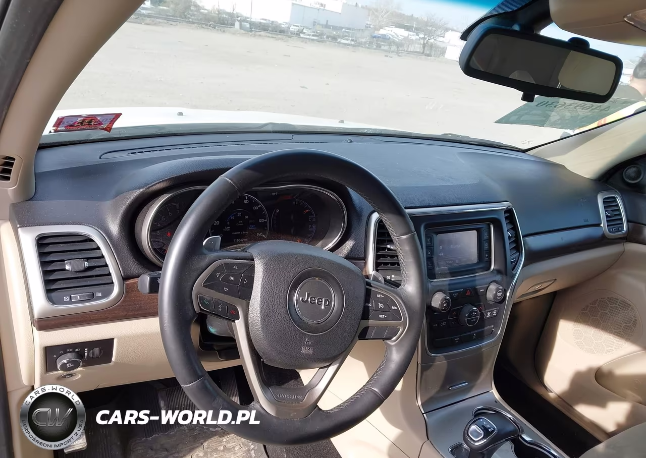 2014 Jeep Grand Cherokee Laredo VIN:1C4RJFAGXEC103936 - 18