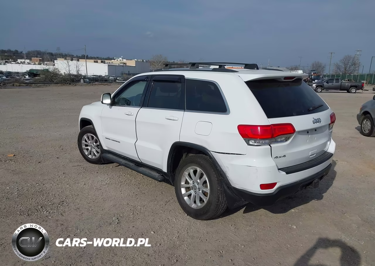2014 Jeep Grand Cherokee Laredo VIN:1C4RJFAGXEC103936 - 3
