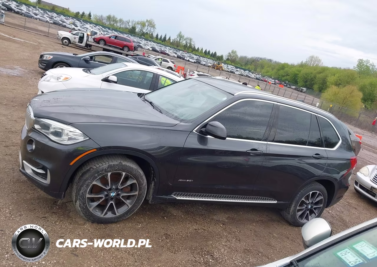 2014 BMW X5 xDrive50I VIN:5UXKR6C55E0C02589 - 14