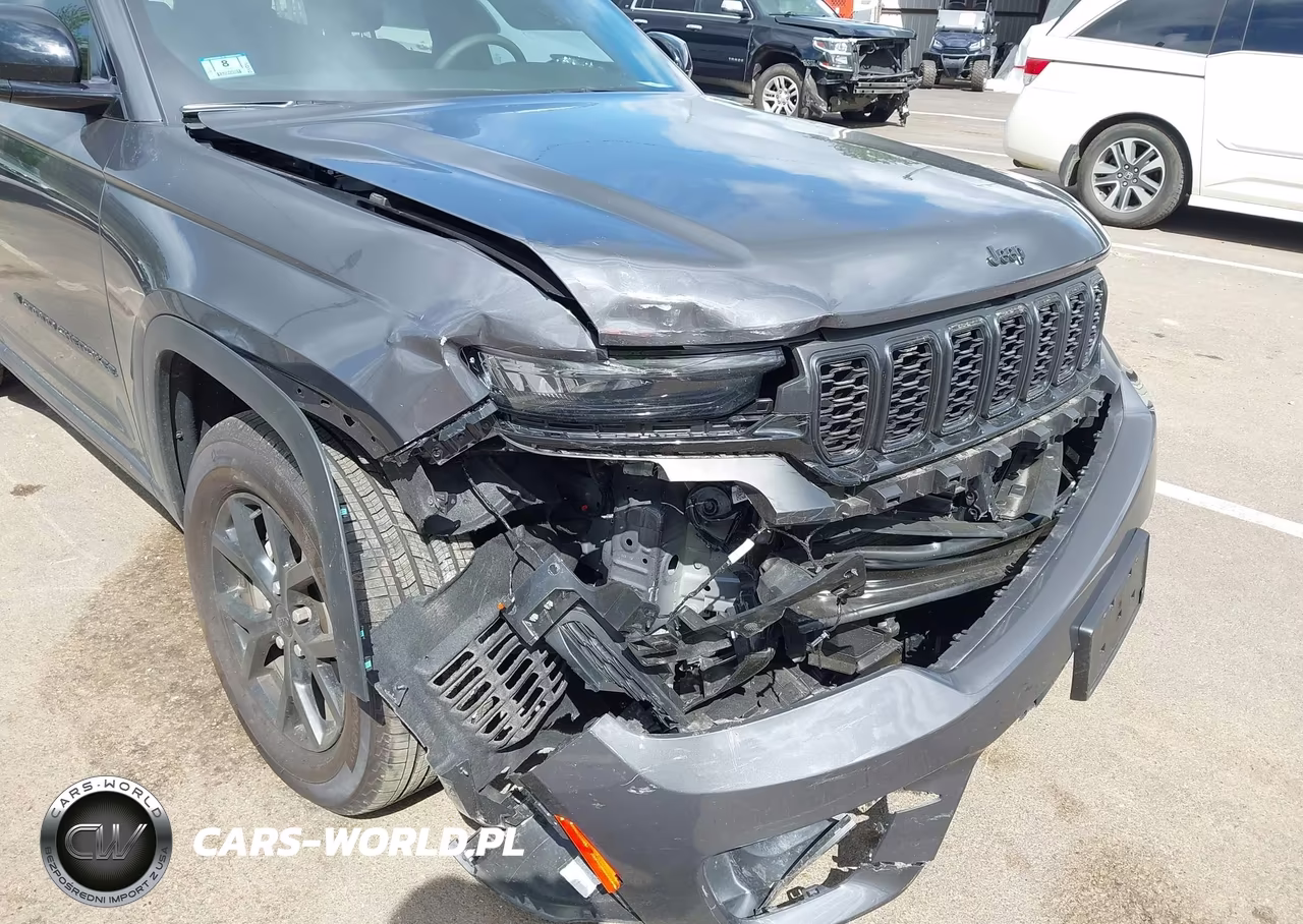 2025 Jeep Grand Cherokee Altitude X 4X4 VIN:1C4RJHAG2SC310733 - 6