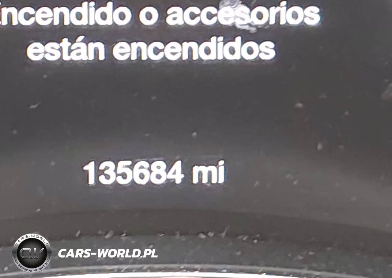 2018 Jeep Grand Cherokee Altitude 4X4 VIN:1C4RJFAG2JC401987 - 15
