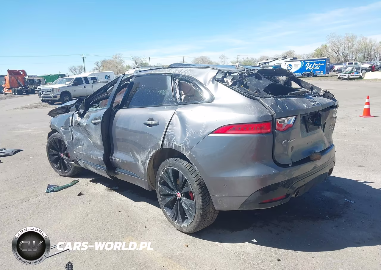 2018 Jaguar F-Pace S VIN:SADCM2FV6JA254957 - 3