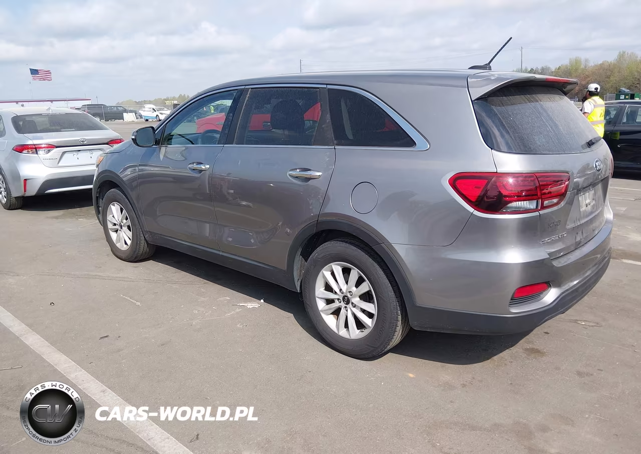 2019 Kia Sorento 2.4L L VIN:5XYPG4A39KG494091 - 3