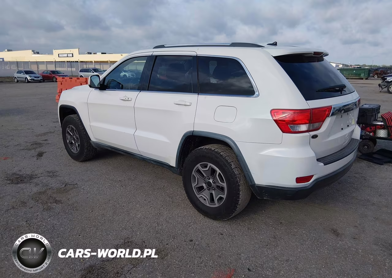 2011 Jeep Grand Cherokee Laredo VIN:1J4RS4GG6BC541254 - 3