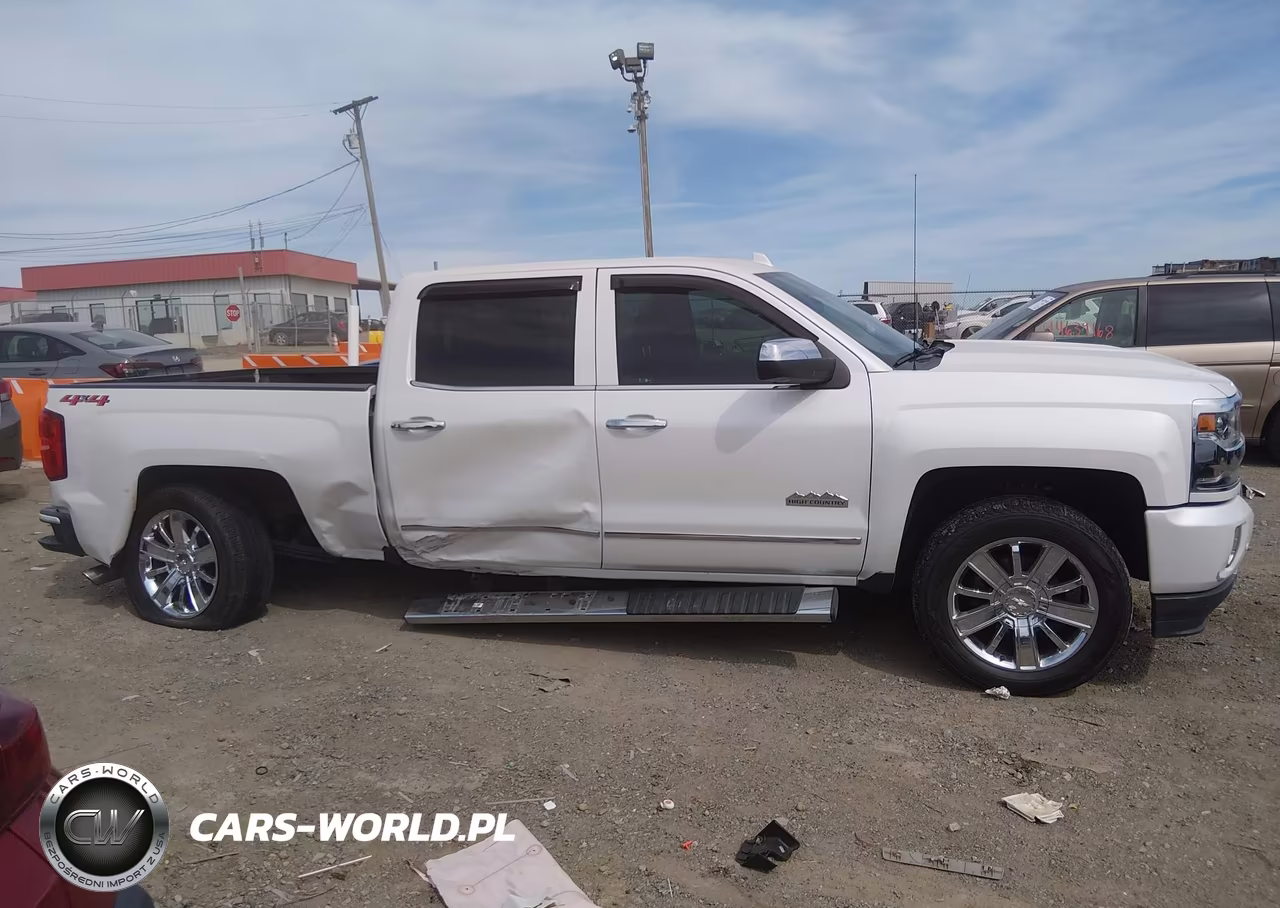 2018 Chevrolet Silverado 1500 High Country VIN:3GCUKTEC8JG109853 - 13