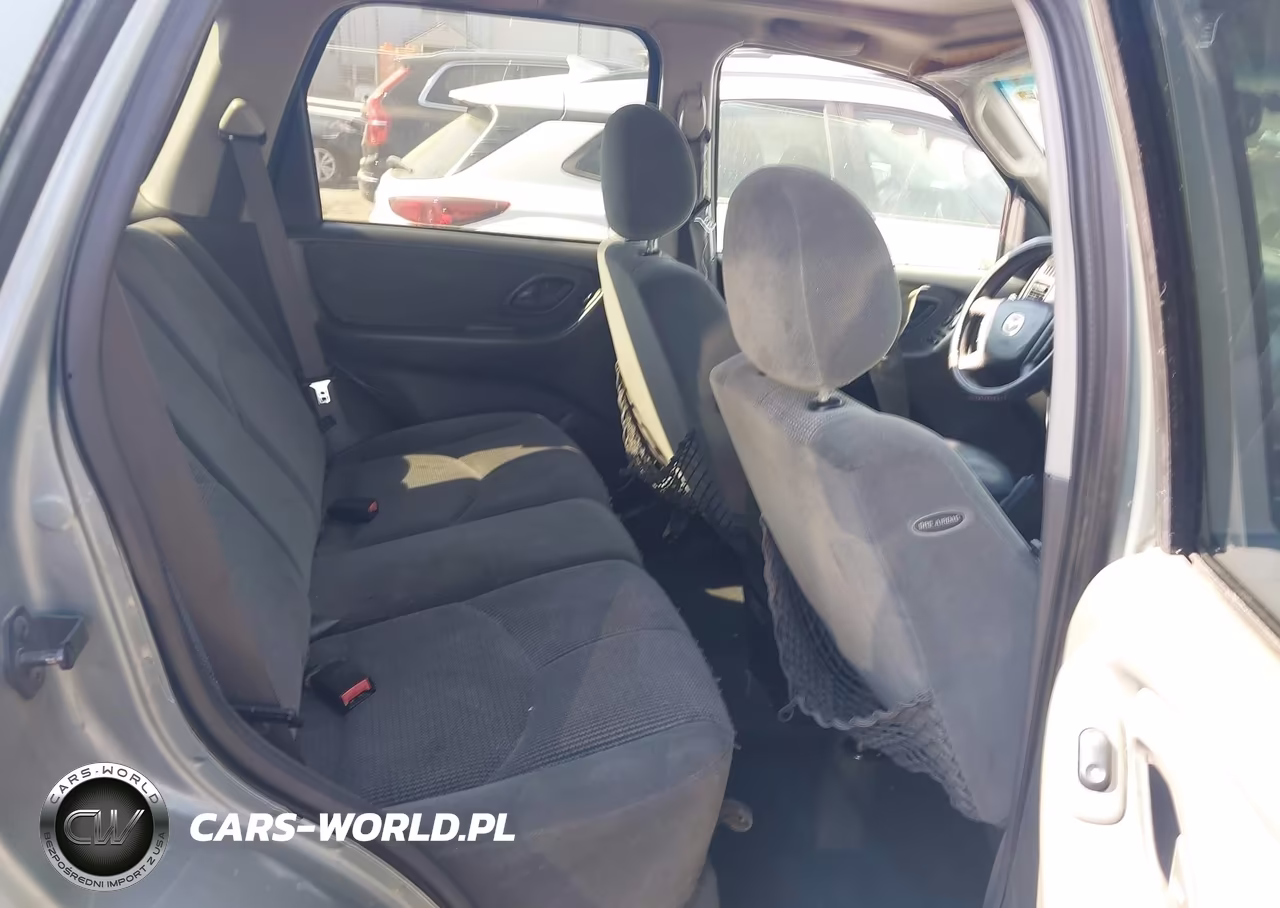 2004 Mazda Tribute Lx V6 VIN:4F2CZ04144KM25138 - 8